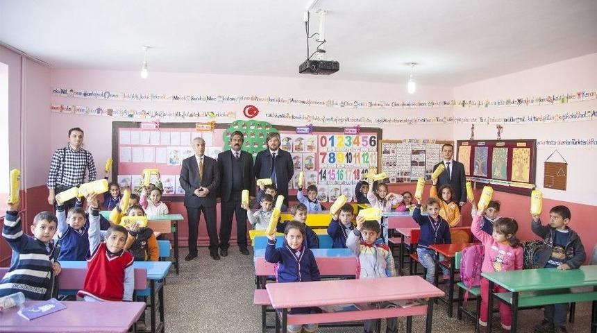 Ahlat&rsquo;ta "sağlıklı Dişler, Sağlıklı G&uuml;l&uuml;şler" Projesi