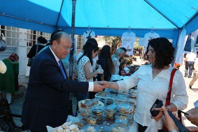 Başkan Özakcan, Sokak Hayvanları İçin ’ben De Varım’ Dedi