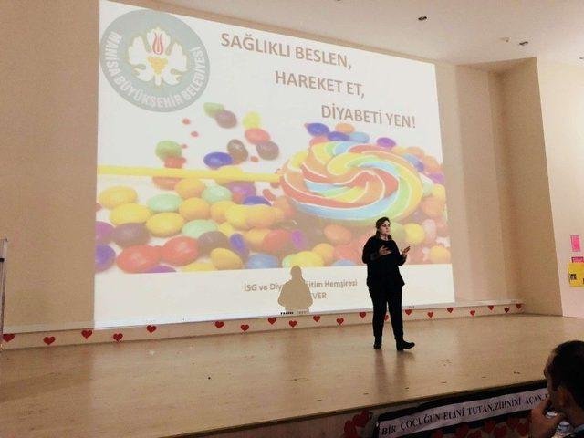 Büyükşehir Vatandaşları Diyabet Seminerinde Bilgilendirdi