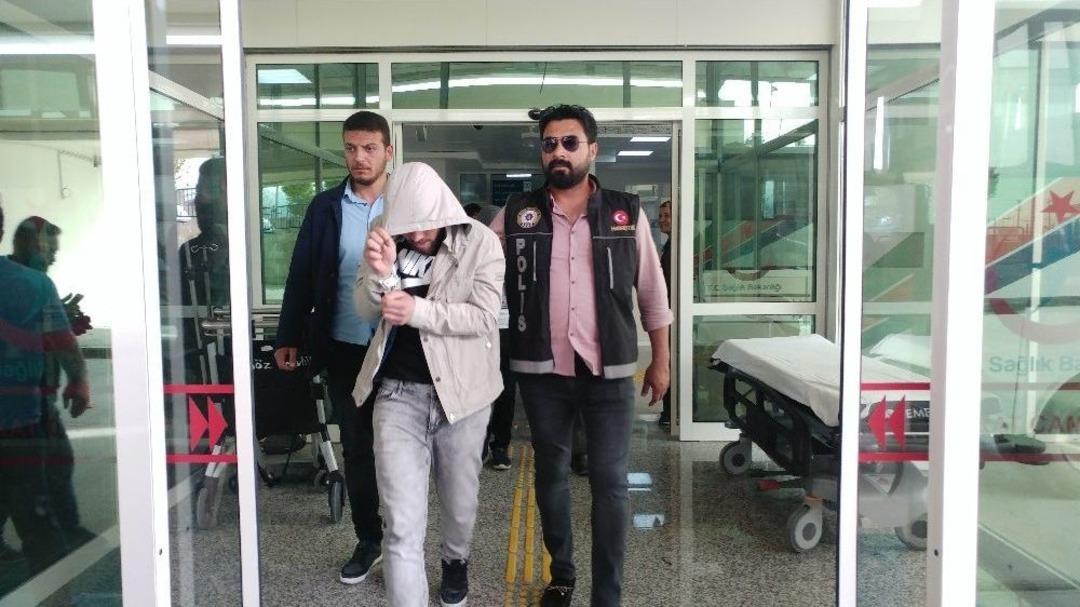 Konya&rsquo;da Sokak Satıcılarına Operasyon: 8 G&ouml;zaltı