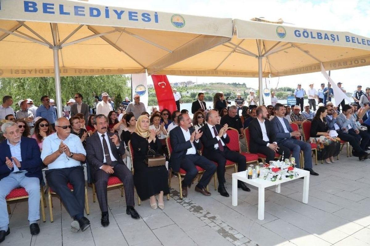 Mogan&rsquo;a 15 Bin Adet Sazan Balığı