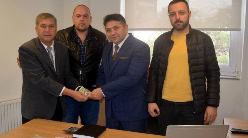 Minib&uuml;s&ccedil;&uuml;lerin Bir G&uuml;nl&uuml;k Hasılatı Mehmet&ccedil;iklere