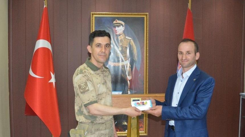 Erzurumlu Servis Şof&ouml;r&uuml;ne Mansiyon &Ouml;d&uuml;l&uuml;