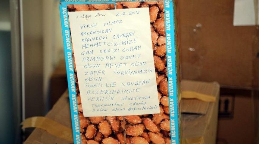 Antalyalı Y&ouml;r&uuml;k Yılmaz Amca Da Afrin&rsquo;deki Mehmet&ccedil;iği Unutmadı