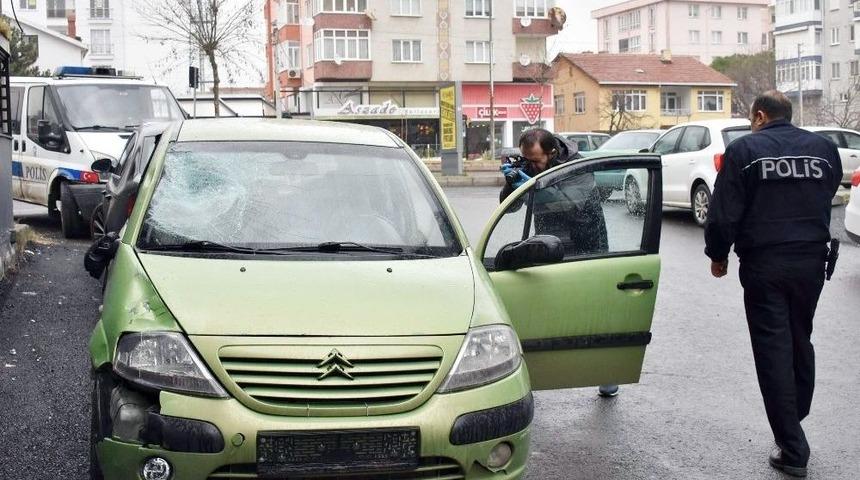 Otomobiline Binerken Otomobil &Ccedil;arptı