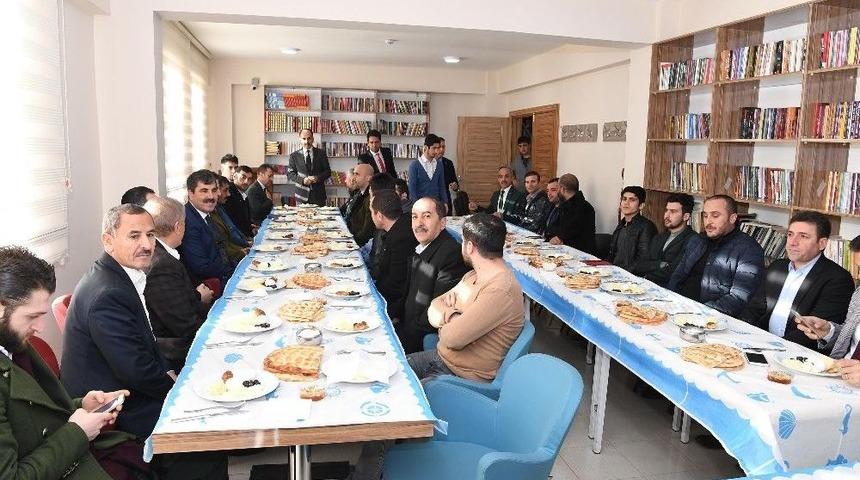 Başkan Asya, Gen&ccedil;lik Temsilcileriyle Bir Araya Geldi