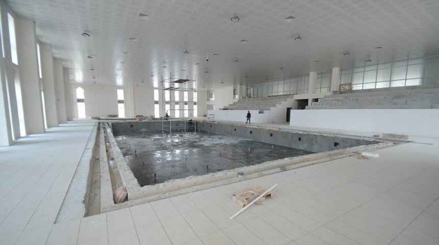 Olimpik Y&uuml;zme Havuzu Tamamlanıyor