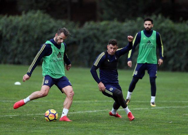 Fenerbah&ccedil;e&rsquo;de Başakşehir Hazırlıkları Başladı 3
