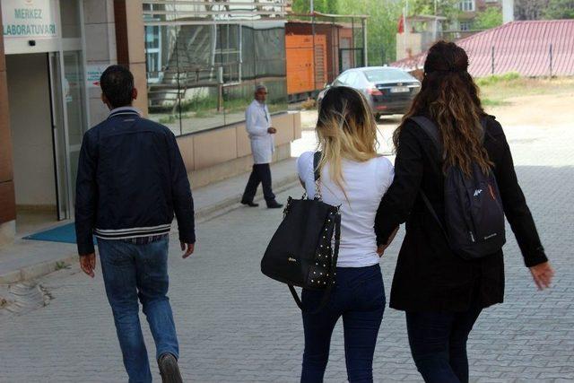 Elazığ&rsquo;da Uyuşturucu Tacirlerine Operasyon: 12 G&ouml;zaltı 2
