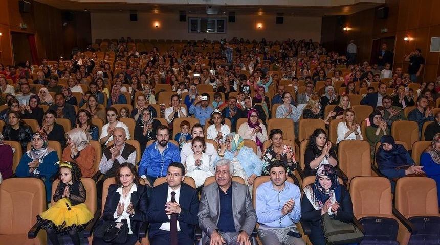 Miniklerden &lsquo;canım T&uuml;rkiyem&rsquo; Konseri