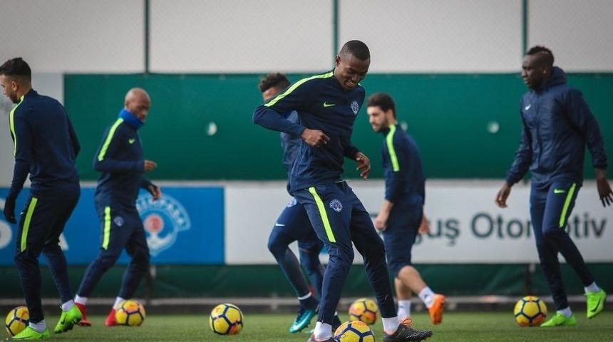 Kasımpaşa, Yeni Malatyaspor Ma&ccedil;ı Hazırlıklarını Tamamladı