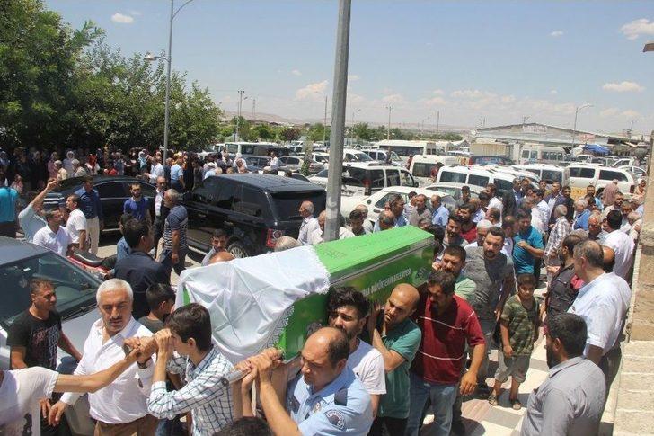 Fırat Nehri’nde Boğulan Kuzenler Yan Yana Defnedildi G5