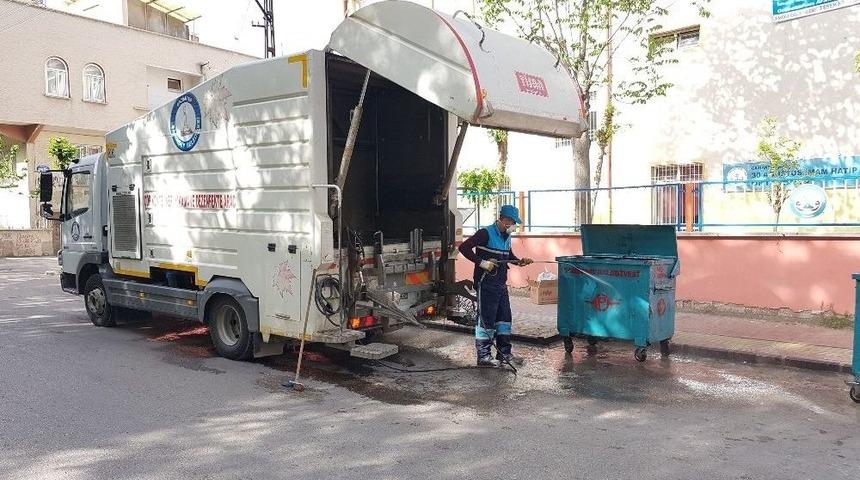 Şahinbey&rsquo;de &Ccedil;&ouml;p Konteynerleri Temizleniyor
