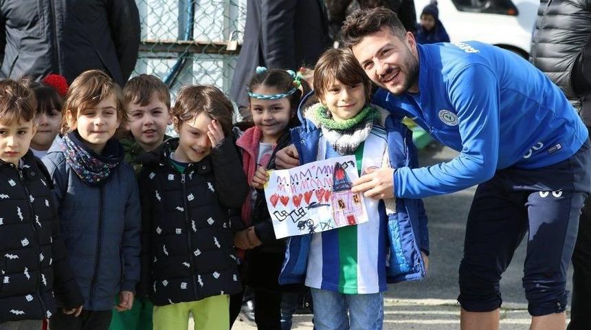 Minik Öğrencilerden Çaykur Rizespor’a Ziyaret