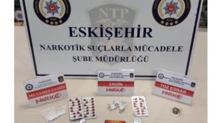 Narkotik Ekipleri Uyuşturucu Satıcılarına Yine G&ouml;z A&ccedil;tırmadı