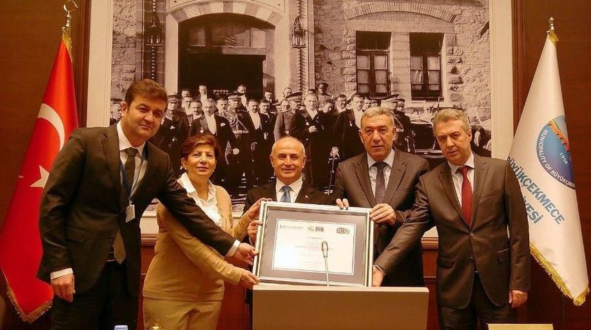 B&uuml;y&uuml;k&ccedil;ekmece&rsquo;ye 6. Kez 12 Yıldızlı Şehir Onuru