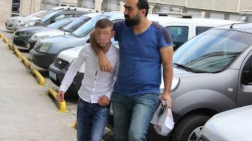 Samsun&rsquo;da 16 Yaşındaki &Ccedil;ocuk Bı&ccedil;akla Yaralamadan Tutuklandı