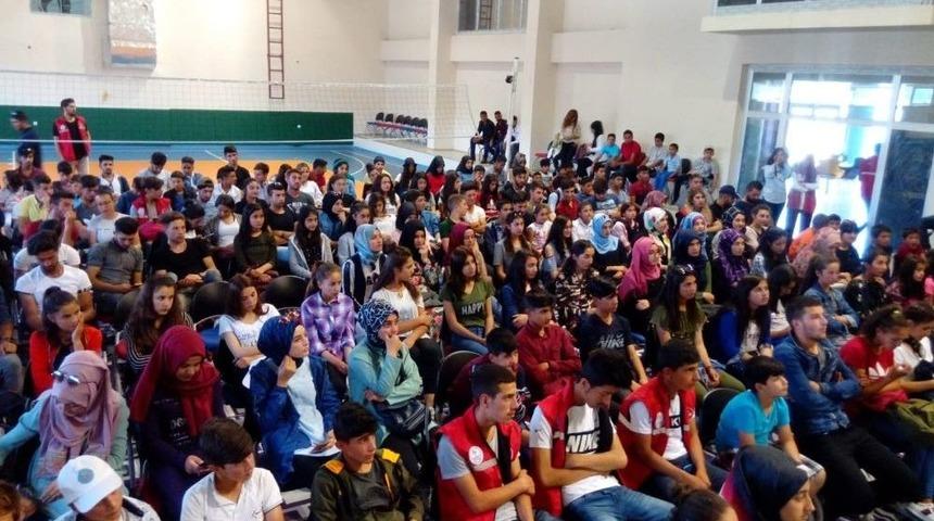 Vanlı Gençler Piknikte Buluştu