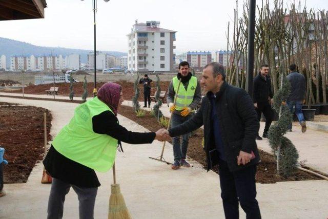 Vali Sonel, Projeleri İnceledi