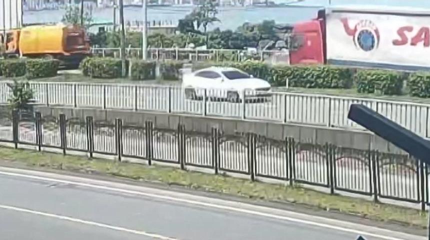 Rize&rsquo;de Bug&uuml;n 1 Kişinin &Ouml;ld&uuml;ğ&uuml; 1 Kişinin De Yaralandığı Kazanın G&ouml;r&uuml;nt&uuml;leri Ortaya &Ccedil;ıktı