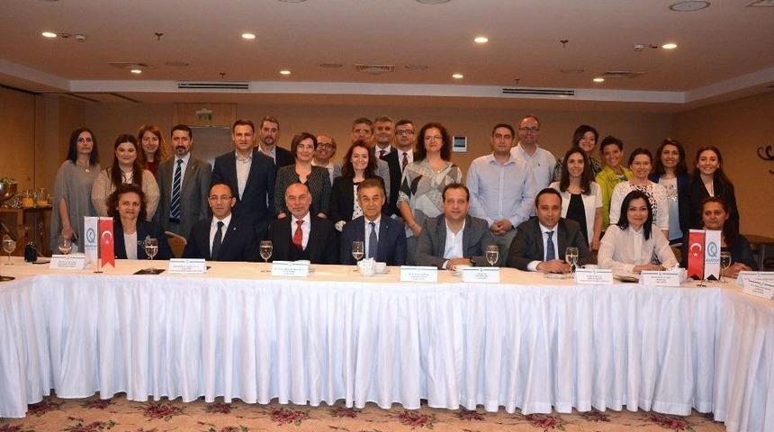 19&rsquo;uncu M&uuml;kemmelliği Arayış Sempozyumu İzmirlilerle Buluşuyor