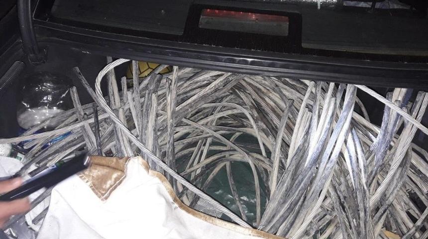 Sakarya&rsquo;da Şantiyeden 300 Kilogram Kablo &Ccedil;alan Ş&uuml;pheliler Yakalandı