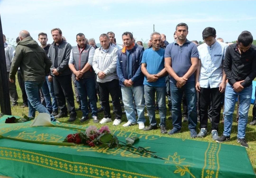 Kazada &Ouml;len Ortaokul &Ouml;ğrencisi Son Yolculuğuna Uğurlandı