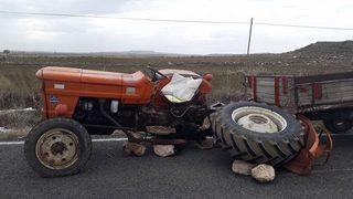 Traktör Tekerleğinin Altında Kalan Kadın Yaralandı