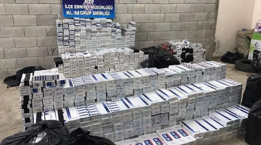Durdurulan Minib&uuml;ste 15 Bin Paket Ka&ccedil;ak Sigara Ele Ge&ccedil;irildi