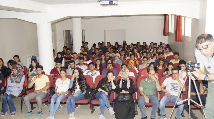 Doğanşehir İl&ccedil;esinde &ldquo;ermeni Meselesi Ve Ger&ccedil;ekleri&rdquo; Konusunda Konferans Verildi