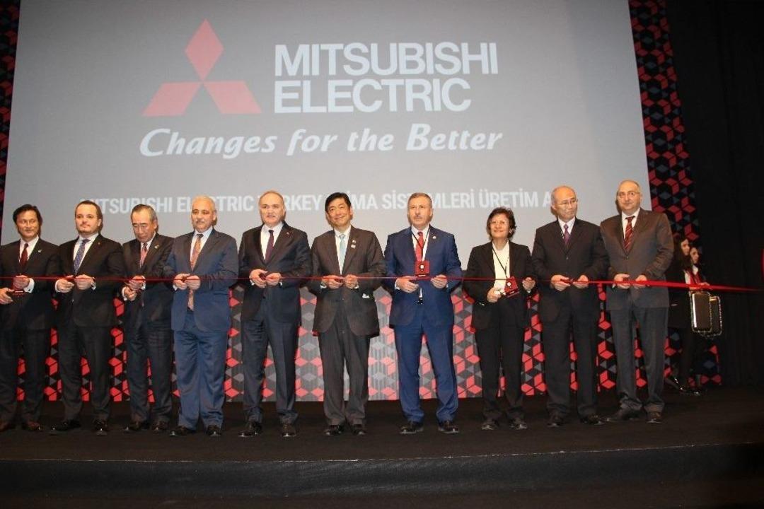 Bakan &Ouml;zl&uuml;: &ldquo;t&uuml;rkiye B&uuml;y&uuml;meye Devam Edecek&rdquo;