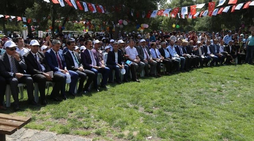 Eyy&uuml;biye Belediyesinden &lsquo;eyy&uuml;biye Okuyor&rsquo; Projesine 40 Bin Kitap Desteği