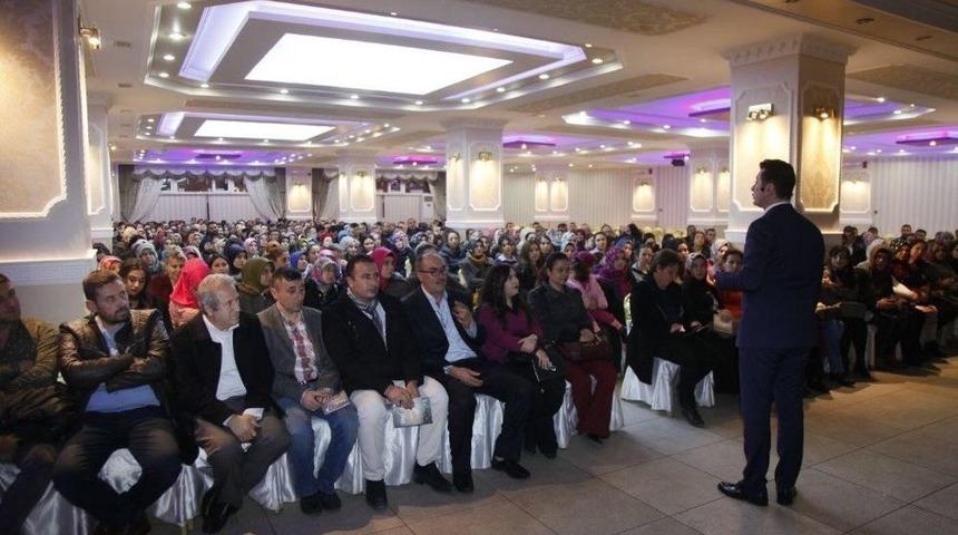 Ak Parti Odunpazarı Teşkilatından Sandık G&ouml;revlilerine Eğitim S&uuml;r&uuml;yor