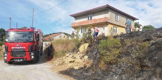 Zonguldak’ta 2 Dönüm Tarla Yandı