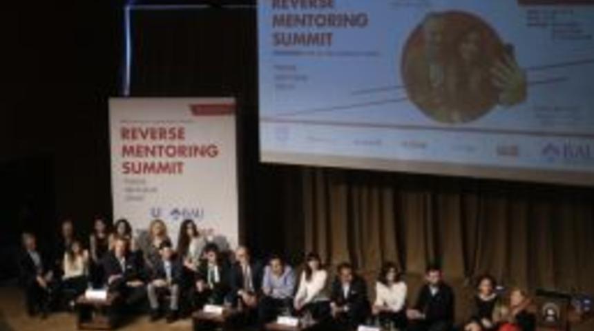 T&uuml;rkiye&rsquo;nin İlk &rsquo;tersine Mentorluk Zirvesi&rsquo; Ger&ccedil;ekleşti