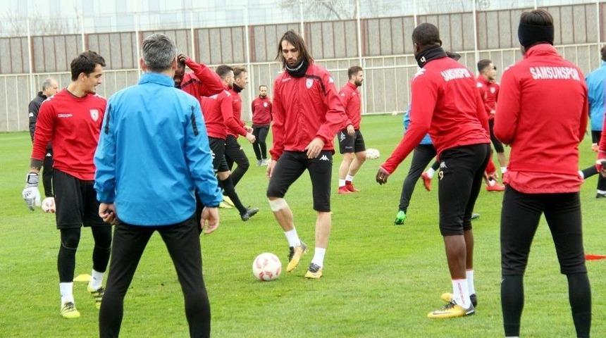 Samaras: &ldquo;eski Samaras Değilim Ama &Ccedil;ok &Ccedil;alışıyorum&rdquo;