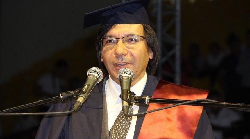 Vali Yardımcısı Avşarbey Mezun Oldu