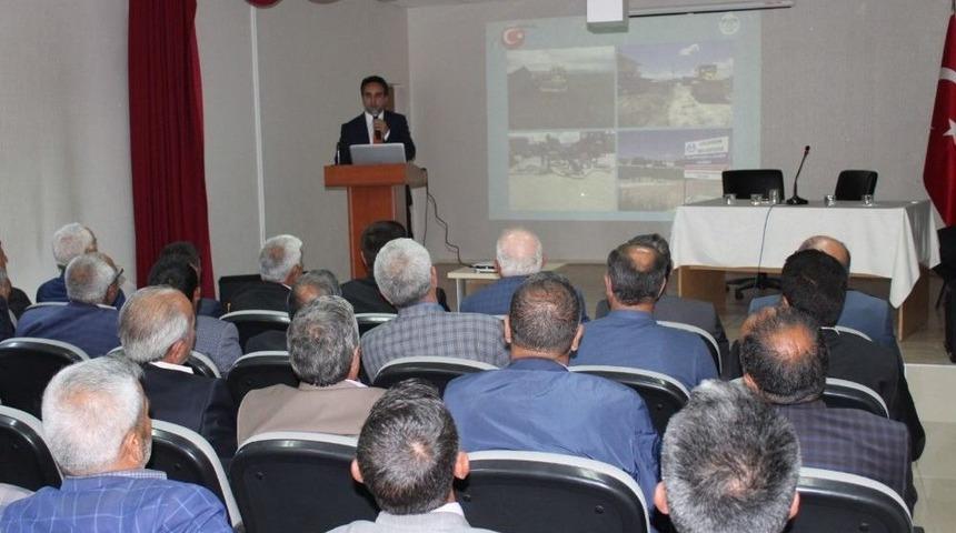 &Ccedil;aldıran&rsquo;da Muhtarlarla İstişare Toplantısı