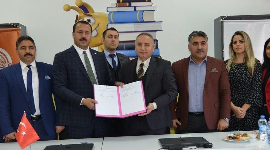 Elazığ&rsquo;da &lsquo;gen Kardeşim Değil, Can Kardeşim&rsquo; Projesi