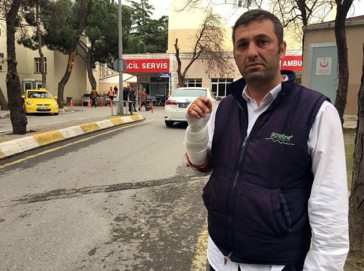 (&ouml;zel) Kadık&ouml;y&rsquo;de &Ouml;zel Halk Otob&uuml;s&uuml; Şof&ouml;r&uuml;ne Minib&uuml;s Şof&ouml;r&uuml; Yolcuların G&ouml;z&uuml; &Ouml;n&uuml;nde Kurşun Yağdırdı