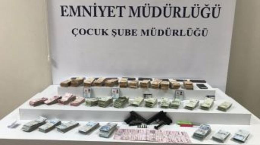 İstanbul&rsquo;da Bahis &Ccedil;etesine Operasyon: 15 G&ouml;zaltı