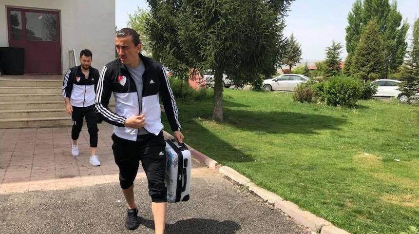 Elazığspor Kafilesi Erzurum&rsquo;a Gitti