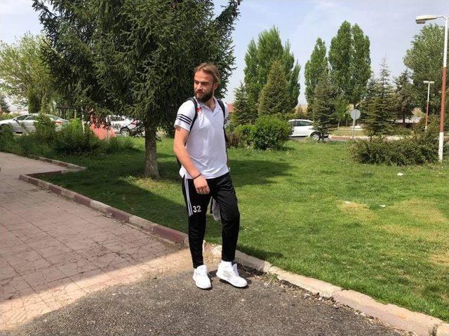 Elazığspor Kafilesi Erzurum’a Gitti