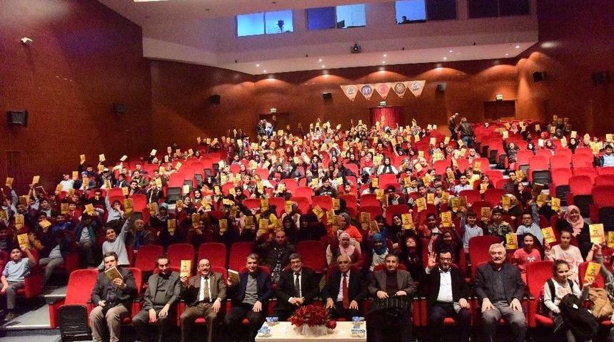 Vefatının 100&rsquo;&uuml;nc&uuml; Yılında Ulu Hakan Abd&uuml;lhamit Han Anlatıldı