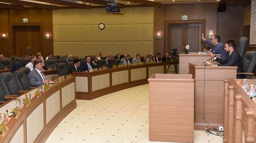 B&uuml;y&uuml;kşehir Voleybolda Hedef B&uuml;y&uuml;tt&uuml;