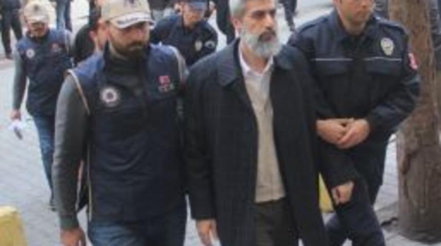 Alparslan Kuytul İle Birlikte 25 Kişi Tutuklanma Talebiyle Mahkemeye Sevk Edildi