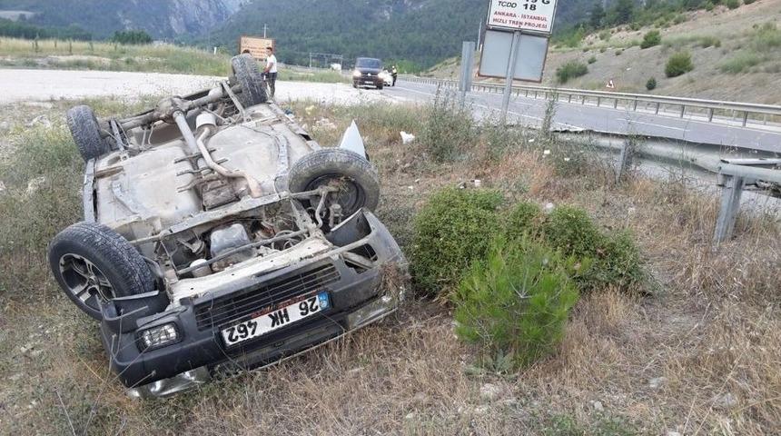Takla Atan Otomobilden S&uuml;r&uuml;c&uuml;s&uuml; Burnu Bile Kanamadan Kurtuldu
