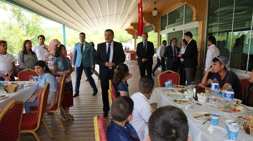 Battalgazi Belediyesi Suriyeli &Ccedil;ocukları Ağırladı