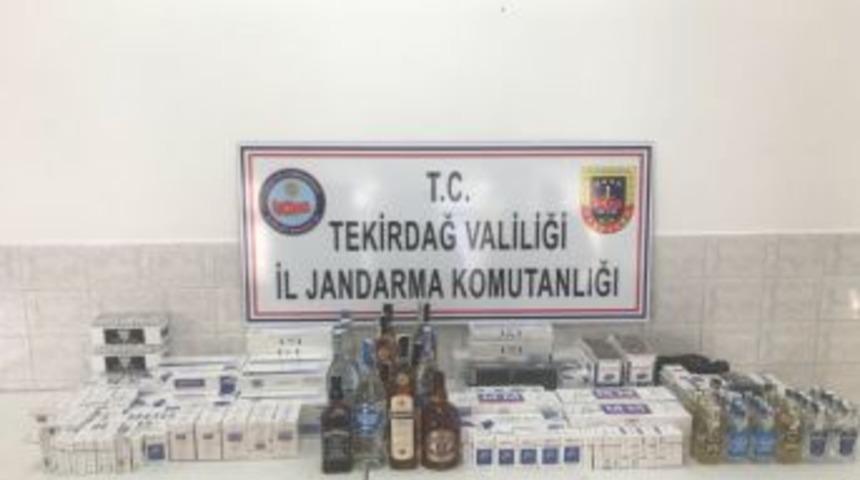 &Ccedil;orlu&rsquo;da Jandarmadan Ka&ccedil;ak İ&ccedil;ki Ve Sigara Operasyonu