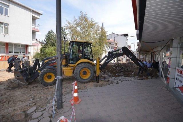 Ali Ağa Cami Sokak’ta Yenileme Çalışması